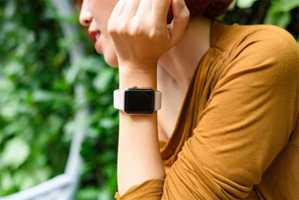 Apple Watch có rất nhiều kích thước phù hợp với cổ tay nhỏ nhắn của các chị em