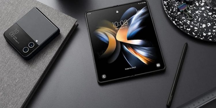 TOP điện thoại Samsung màn hình gập đáng sở hữu nhất 2024