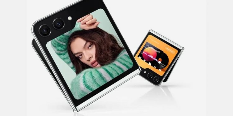 So sánh Galaxy Z Flip 6 và Z Flip 5 | Có nên mua không?