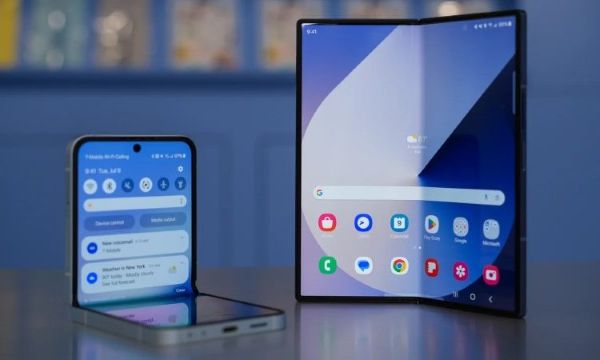 Z Flip 7 sở hữu màn hình chính 6.9 inch, còn Z Fold 7 là 8.0 inch